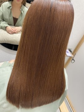 ジーナ 千葉(Zina) 『艶髪ストレート』オレンジブラウン×艶髪ストレート　ハセガワ