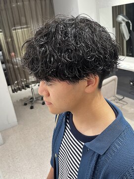 ノイズ キョウト(NOISM Kyoto) 波巻きスパイラルパーマ