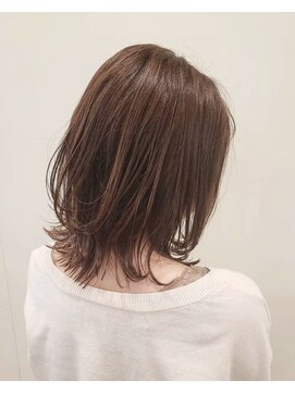 ネリ(nely) ミディアムレイヤー