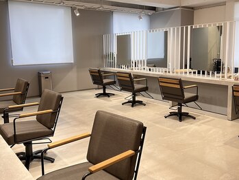 アンハーツ(ann HEARTS)の写真/【三国ヶ丘駅徒歩2分】店内全面改装でより過ごしやすい空間に♪洗練された上質な雰囲気をお楽しみください!