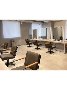 【三国ヶ丘駅徒歩2分】店内全面改装でより過ごしやすい空間に♪洗練された上質な雰囲気をお楽しみください!