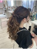 中間ポニーテール