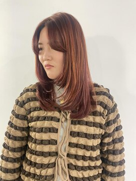 ホリー(HOLLY) レイヤーカット＋ピレンジ