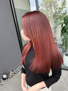 ソアロ(SOARO) 艶感ストレート×チェリーレッドロング