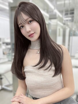 フォンズ(FONS) 透明感グレージュカラー/ロングレイヤーワンカール/顔周りカット