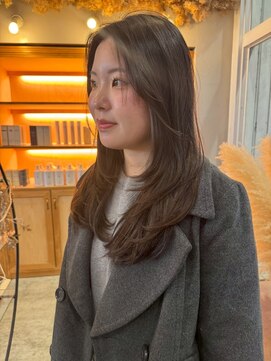 ユラギフロムユイマァル 水島店(YURAGI from YUIMARL) フェアリーレイヤー20代30代40代ハッシュカットオリーブベージュ