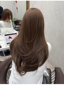 ロンド レア 天神大名店(Lond Le’a) 10代20代30代ミディアムレイヤー似合わせカット大人ガーリー