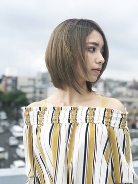 アヂト(adito) レイヤードボブ