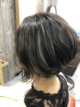 イズ 札幌店(is) ハイライトショート