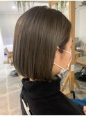 ハイライトたっぷりのグレージュカラー(BUZZさの)