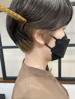 インビテーション(invitation)&nbsp;インナーカラー・インナーベージュ・ブリーチ・ショートヘア