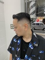 ウェルネス(Wellness)&nbsp;サイドパート　スキンフェード