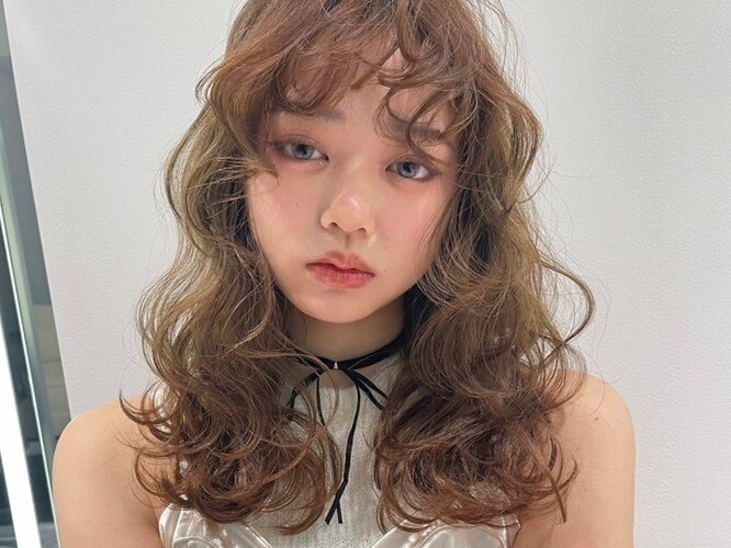 大阪駅で人気のデジタルパーマ・エアウェーブが得意なサロンの美容院