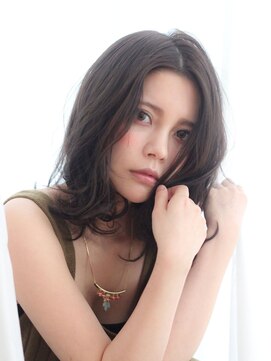 ヴィヴィ(VIVIE) 黒髪暗髪オリーブグレーココアベージュ小顔前髪センターパート