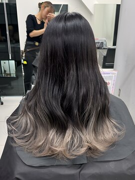 アライブ キチジョウジ(ALIVE Kichijoji) ALIVE kichijoji グラデーションカラー×シルバー