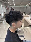 メンズパーマツイストスパイラルフェザーパーマ眉毛