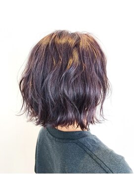 ハビット (habitt) 【habitt】ラベンダー×グレー  切りっぱなしボブアレンジ