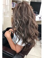 リア 大阪梅田(Ria)&nbsp;～ハイライトカラー～【Ria 大阪 梅田】