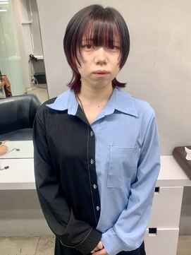 ディア(.eer) 【.eer/ディア】ショートウルフとカシスレッドとインナーカラー