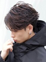 エイド 渋谷(aid)&nbsp;メンズ毛流れショートフェザーパーマ束感アップバング刈り上げ