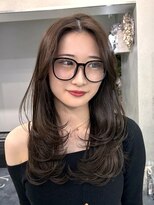 ヴェイン 渋谷(vain)&nbsp;セミロングレイヤーふんわりレイヤーセンター分け大人女子