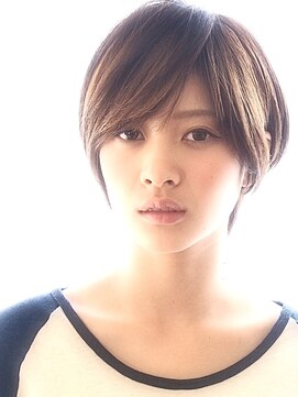 エラ(ELLA) ★ナチュラルドライで決まる★リラックスショート《ELLA中目黒》