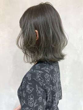 アルバム 新宿(ALBUM SHINJUKU) ウェーブミディアム似合わせカットクラゲヘアー_ba306482