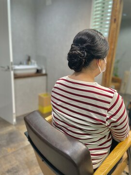 ベルトオブヴィーナス(Belt of venus) 艶シニヨンアレンジ