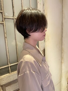 髪質改善と縮毛矯正の専門店 サンティエ(scintiller) 大人綺麗な小顔襟足スッキリショートボブ　30代40代50代