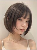 オフィスでも好感度の高い！シースルーバングの大人上品ショート