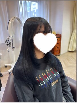 ルイマダーナ 栄店(LOUIMADNA) 【 ブルーブラックふんわりワンカールレイヤー 】__森