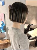 ハイライト前下がりショートミルクティーベージュボブ