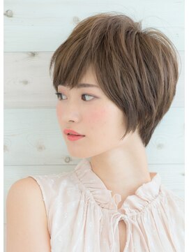 リル 8F 銀座(Rire) 【Rire-リル銀座-】３０代４０代にオススメマッシュショート