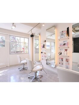 【オーナーが仕上げまで担当】空間を贅沢に使った完全一人営業サロン[Bang-doll]癒しの時間をご提供。