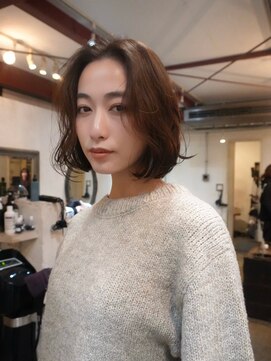 アデ オモテサンドウ(ade omotesando) ラフウェーブボブ