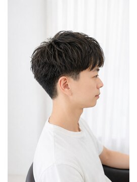 クオリス 上福岡店(QUALIS) 夏の刈り上げマッシュ 爽やか束感