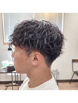 タスクヘアー(task hair) ツイストシャドウパーマ×ツーブロックショート