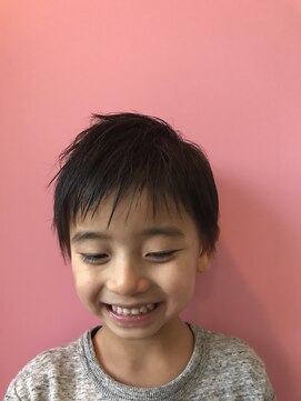 ヘアメイク オブジェ(hair make objet) 前髪アシメボーイズカット