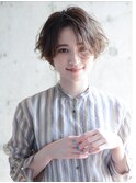 大人かわいい マニッシュショート ネイビーカラー フレンチボブ