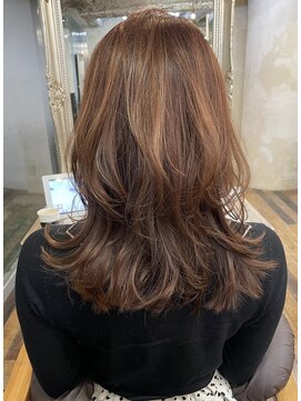 アリスバイアフロート 自由が丘(ALICe by AFLOAT) レイヤーカットスタイル