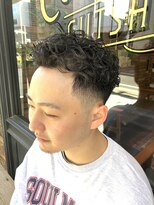 フォーコーナーズ(Four Corners)&nbsp;スキンフェード／スパイラルパーマ/メンズパーマ