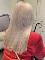 ベレーザ 渋谷(BELEZA)&nbsp;3687ミルクティーアッシュハイトーンカラーグレーベージュロング