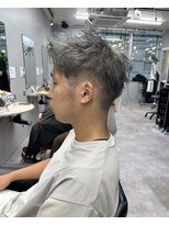 アンルポン 梅田(un le pont)&nbsp;【un le pont西梅田】刈り上げアップバング！シルバー！