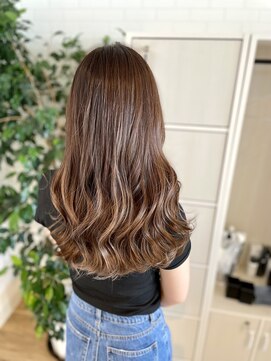 グリーンルームセカンド 結城店(GREEN ROOM. 2nd) ブリーチ履歴ありの退色をいかした透明感カラー×ベージュ