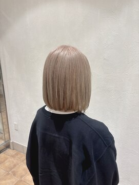 スエルテ(Suerte) ハイトーンミルクティーベージュ