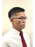 ビジネススタイル アイロンパーマ スキンフェード