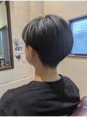襟足刈り上げショート