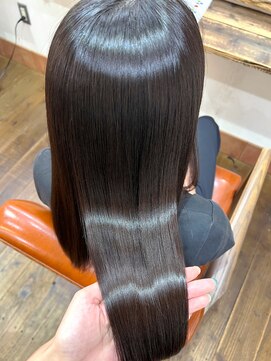 ル コワン ククー(Le coin coucou) 酸性ストレート