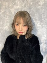 イコ(.ico)&nbsp;30代40代ショートボブウルフカットミディアムレイヤー小顔