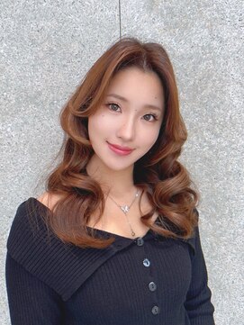 ディオ アンド ルーチェ(Dio&Luce) トープグレージュ×レイヤーカット×麻布十番